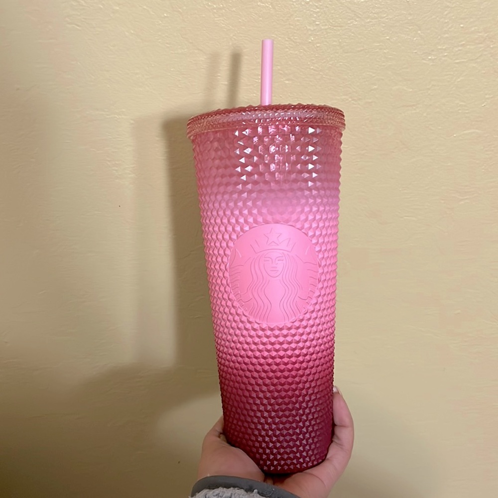 starbucks blush gradient holiday cup